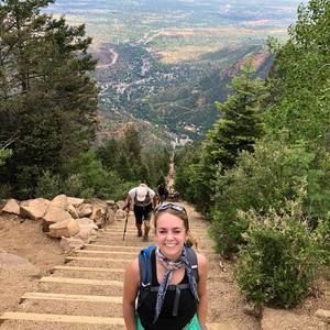 Meet your Posher, Sloane